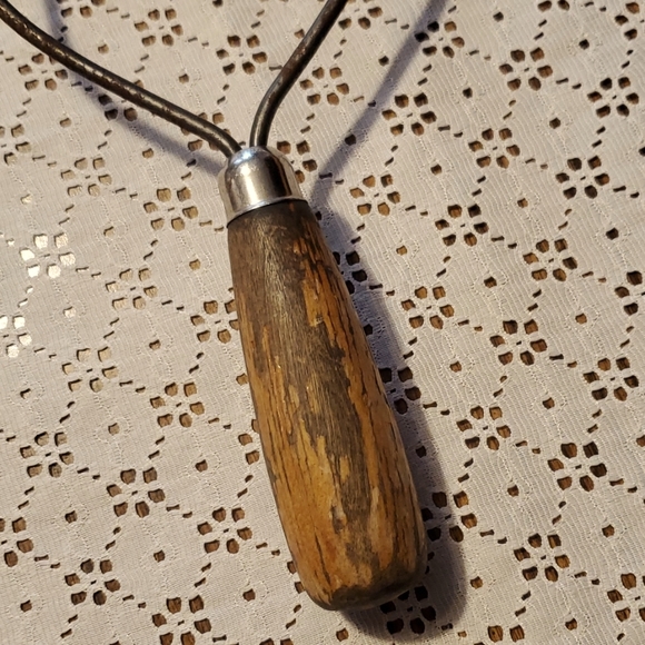 VTG Potato Masher Wood Handle Metal Tong Rustic Farmhouse Primitive - Picture 4 of 8